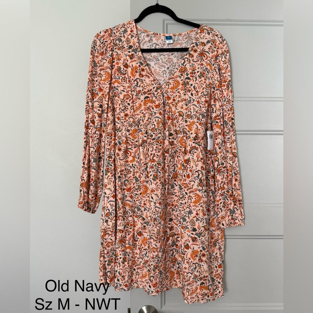 Old Navy Peach Floral Long Sleeve V-Neck Dress